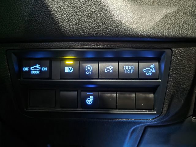 Used 2024 Toyota Tundra Limited AWD/4WD image 18