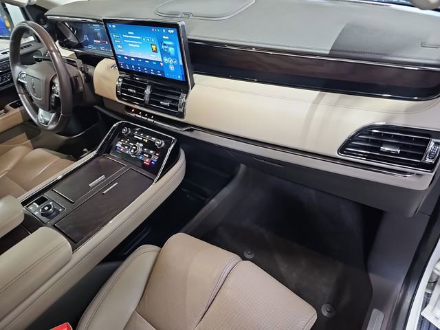 Used 2024 Lincoln Navigator L Reserve w/ Monochromatic Package image 29