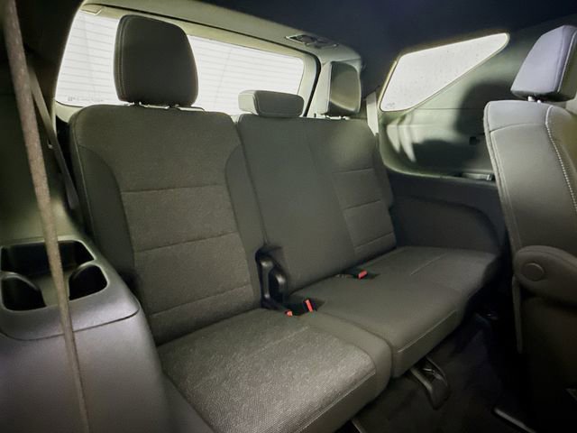 Used 2024 Chevrolet Traverse LT image 28
