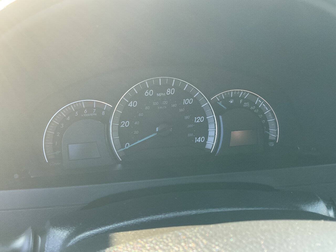 Used 2014 Toyota Camry SE FWD image 16