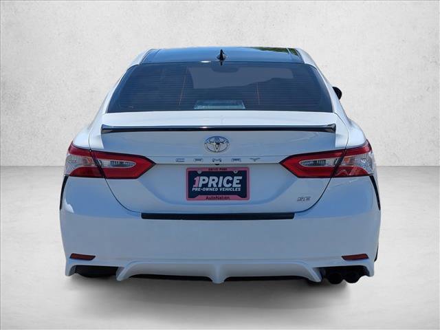 Used 2020 Toyota Camry SE FWD image 6