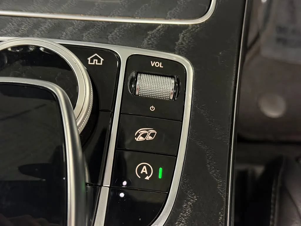Used 2019 Mercedes-Benz C 63 AMG Cabriolet image 40