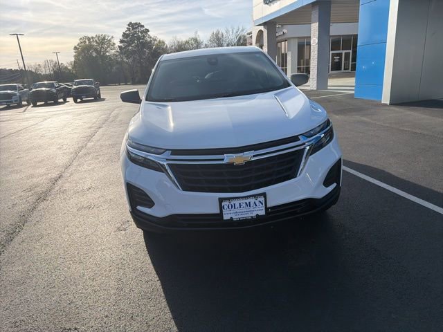 Used 2022 Chevrolet Equinox LS w/ LS Convenience Package image 2