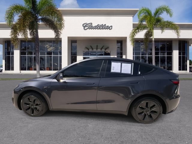 Used 2024 Tesla Model Y Long Range AWD/4WD image 9
