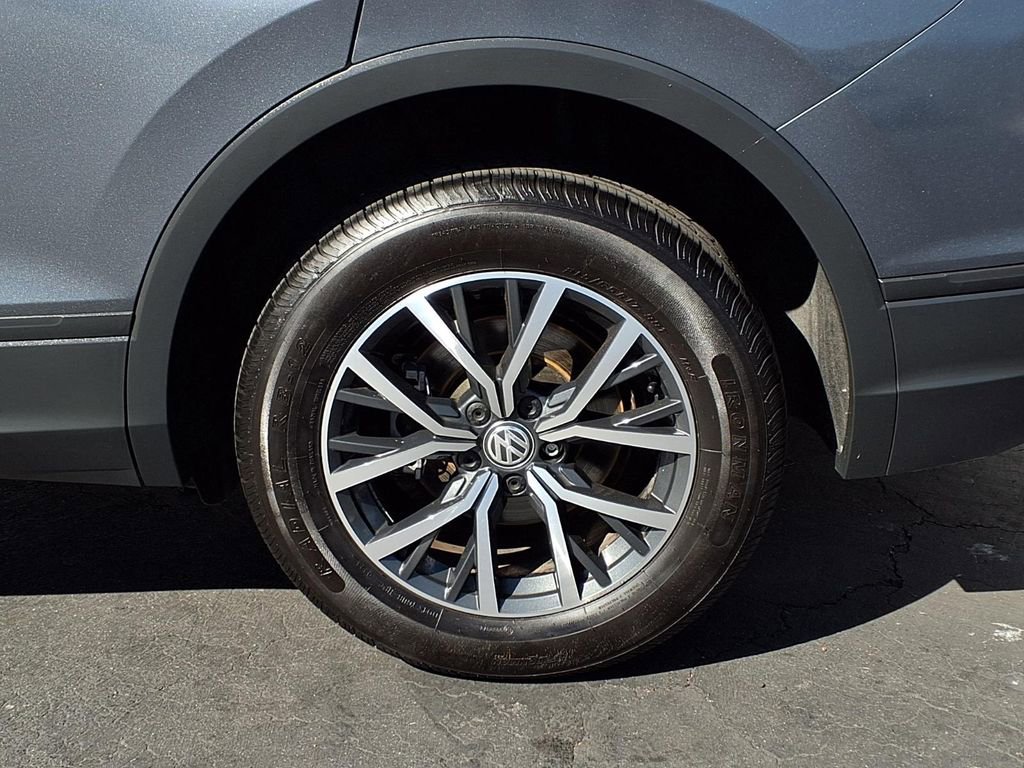 Used 2021 Volkswagen Tiguan S image 4