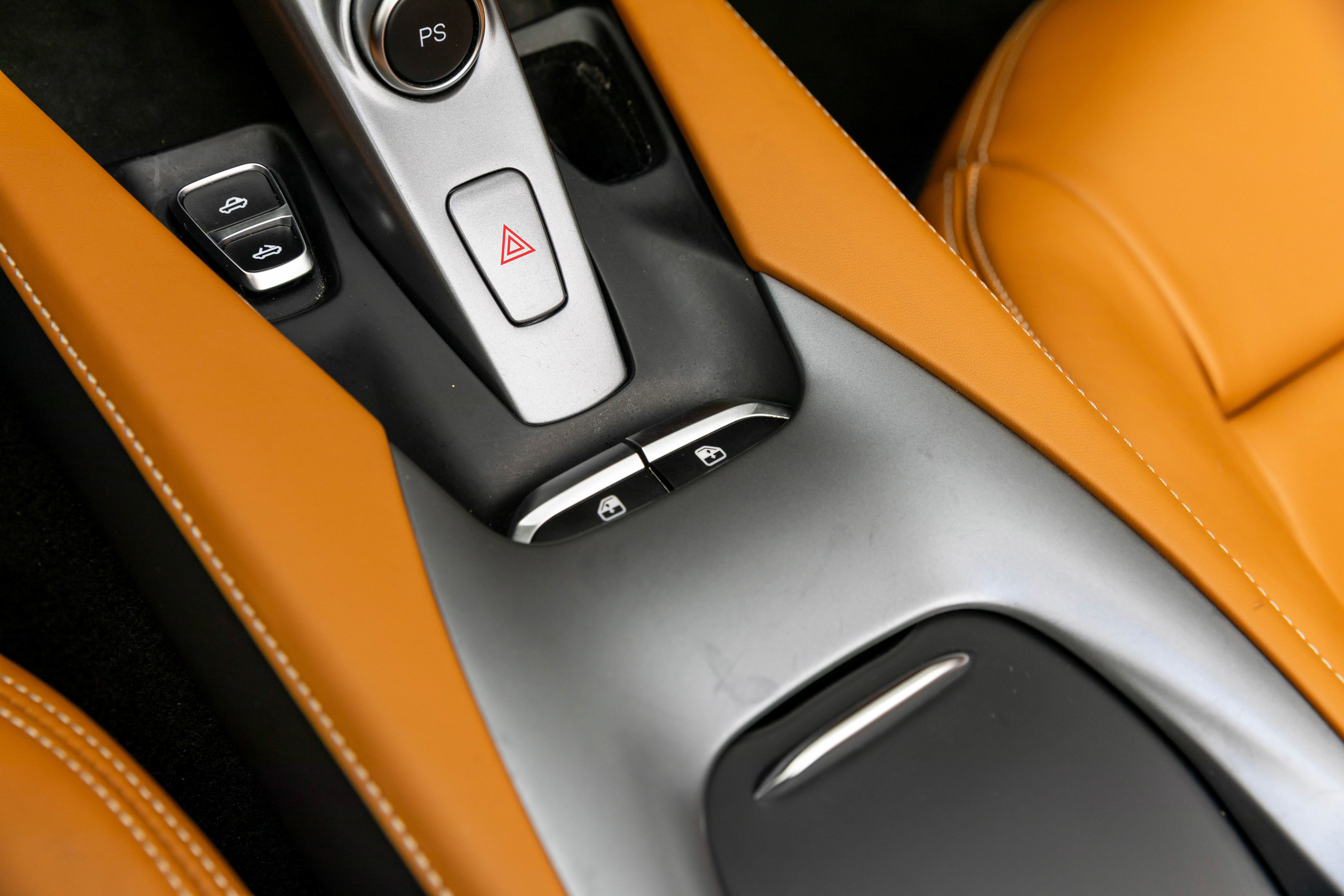 Certified 2022 Ferrari Portofino M image 33