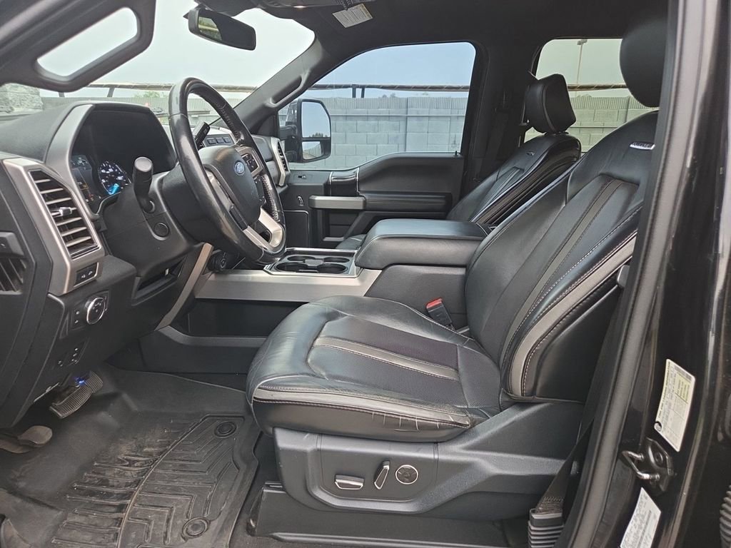 Used 2020 Ford F350 Platinum image 3