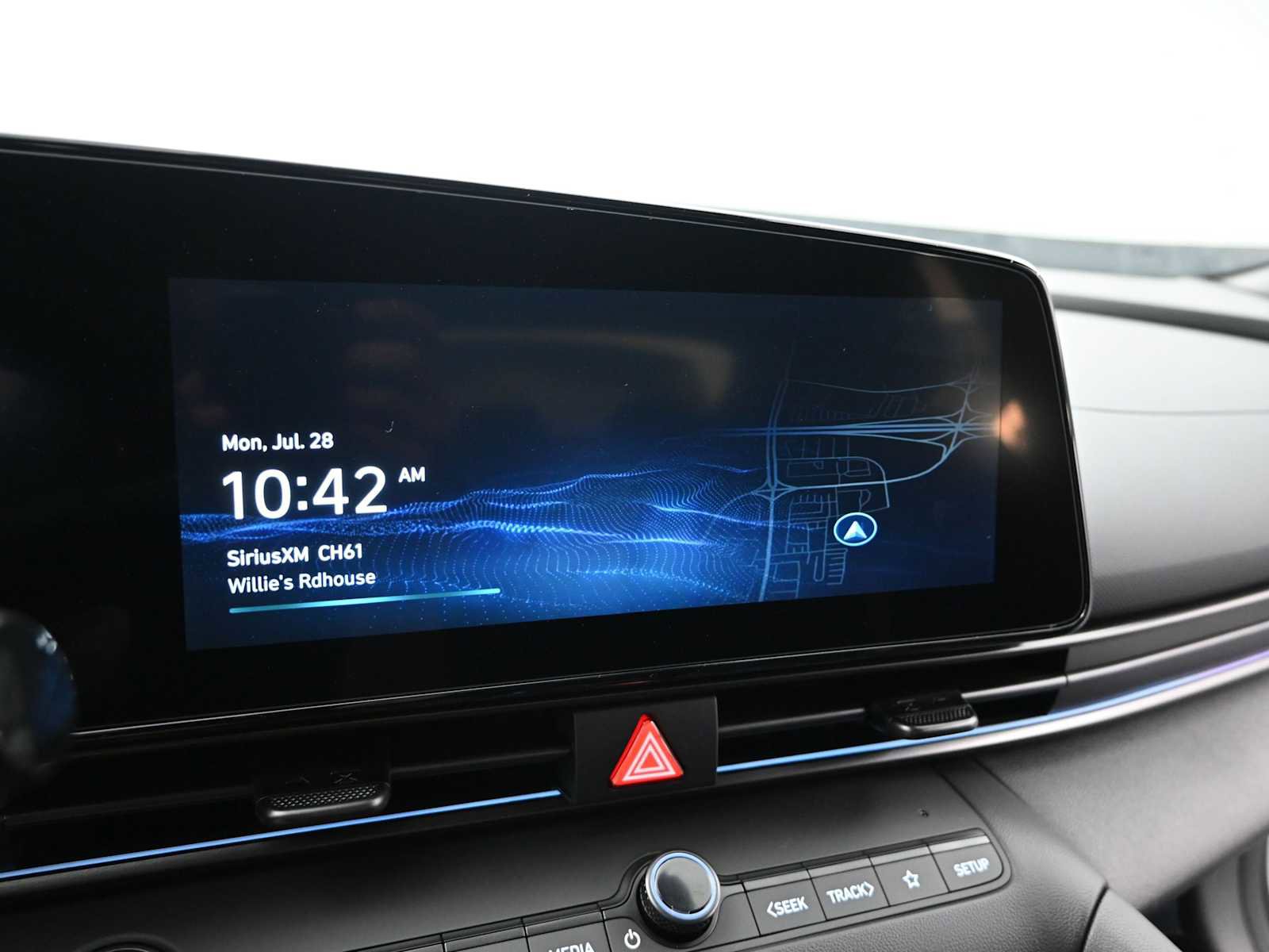 New 2025 Hyundai Elantra SEL image 18