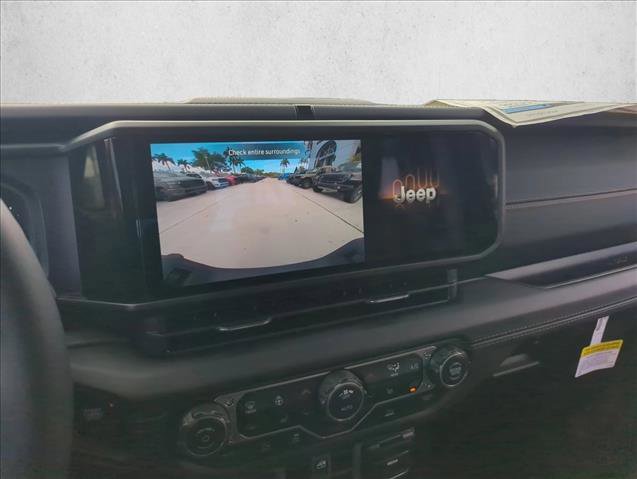 New 2026 Jeep Gladiator Sport AWD/4WD image 8