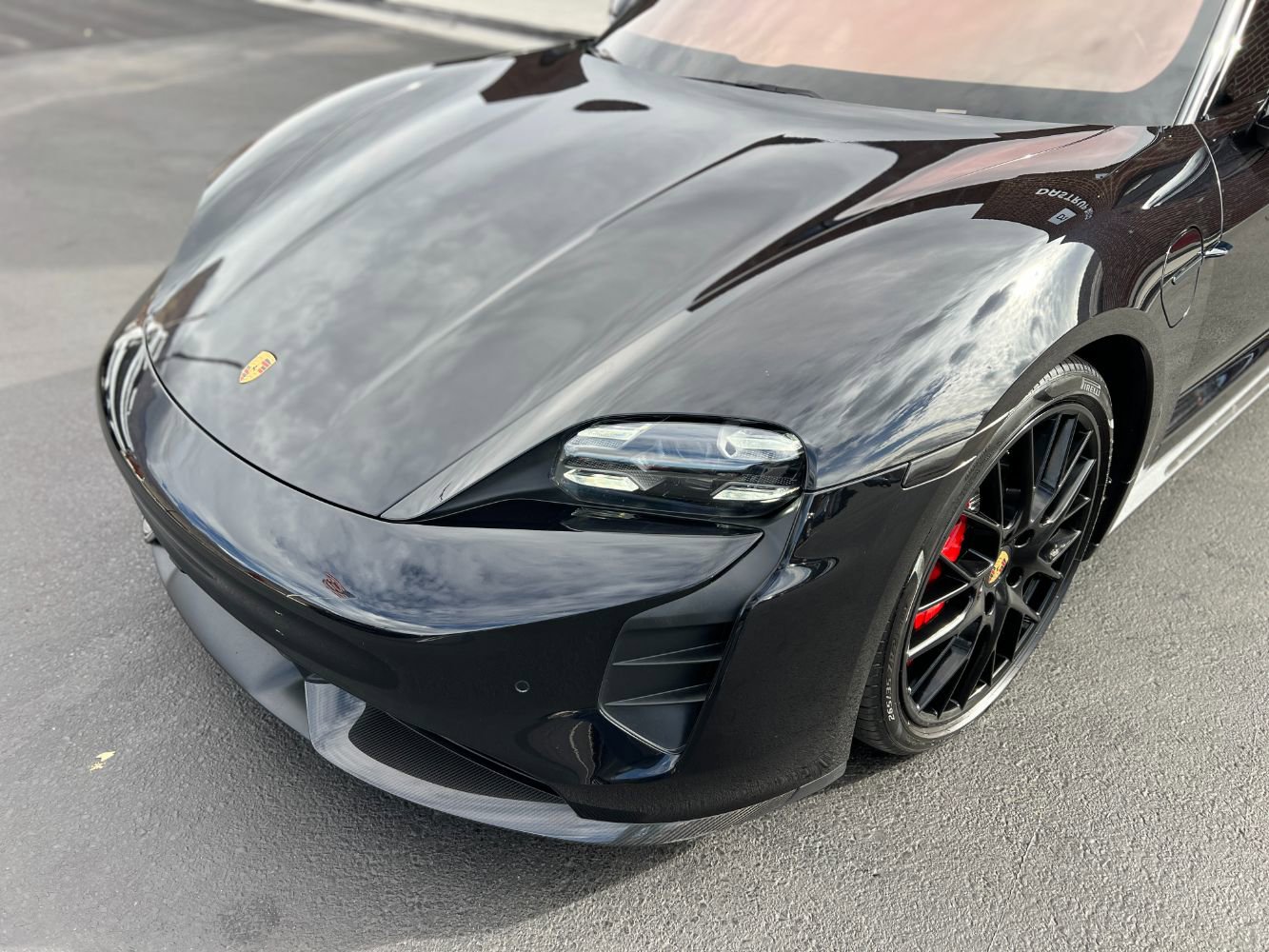 Used 2021 Porsche Taycan Turbo S image 9