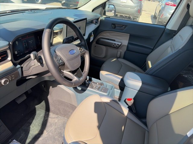 New 2025 Ford Maverick Lariat image 16