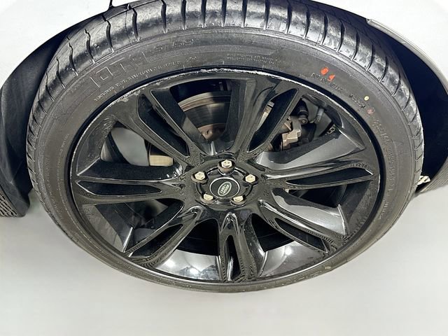 Certified 2023 Land Rover Range Rover Velar R-Dynamic S AWD/4WD image 33