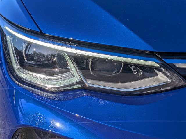 Used 2024 Volkswagen Golf R image 9