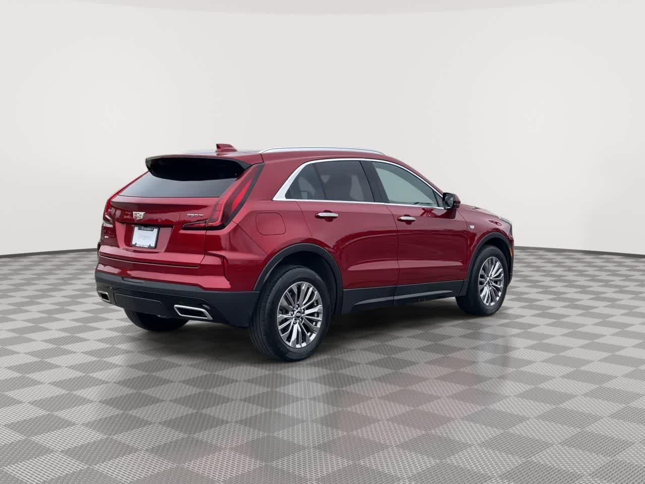 Used 2024 Cadillac XT4 Premium Luxury AWD/4WD image 8