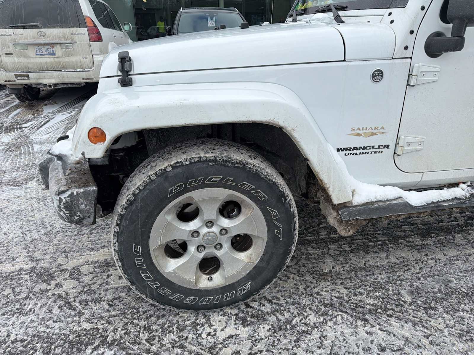 Used 2014 Jeep Wrangler Unlimited Sahara w/ Dual Top Group AWD/4WD image 2