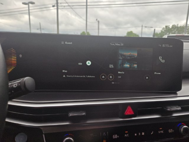 Used 2024 Kia Sorento S w/ Panoramic Sunroof Package FWD image 5