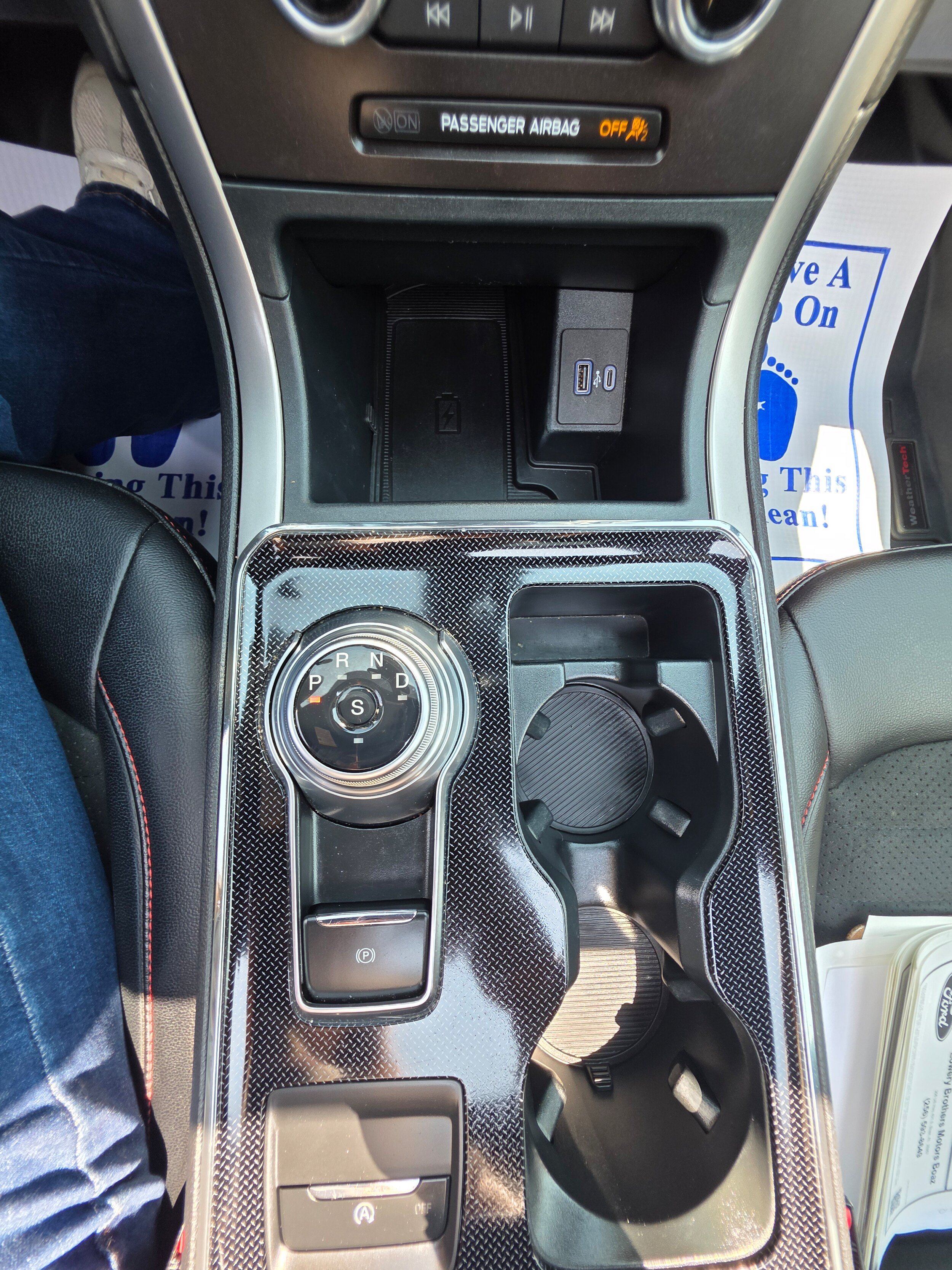 Used 2021 Ford Edge ST-Line FWD image 12