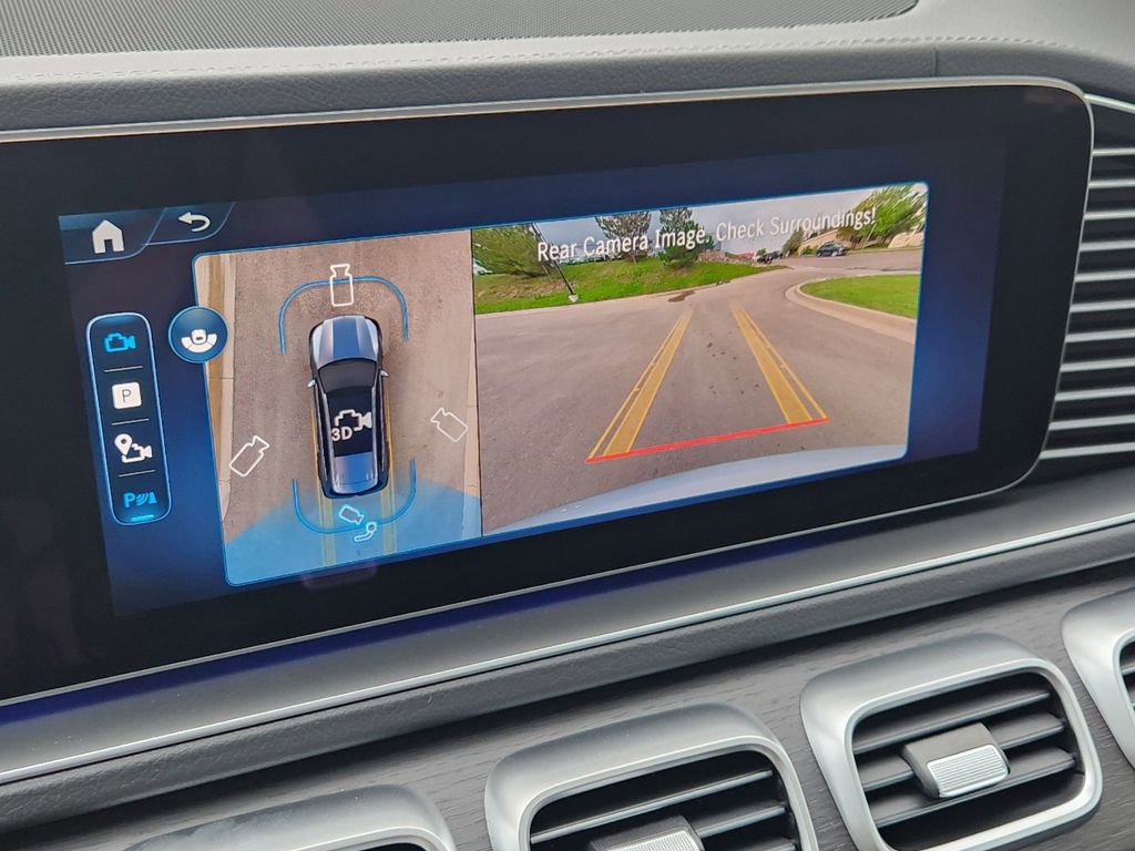 Used 2025 Mercedes-Benz GLS 450 4MATIC image 26