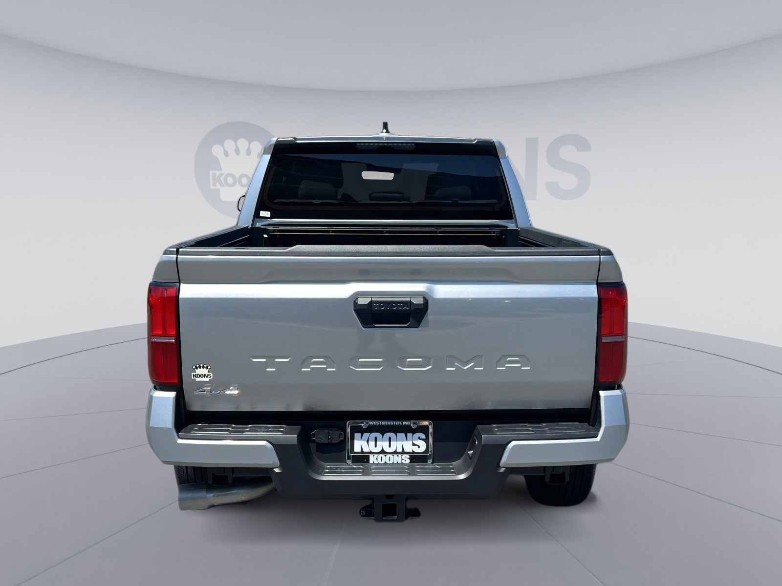 Used 2026 Toyota Tacoma SR5 AWD/4WD image 5