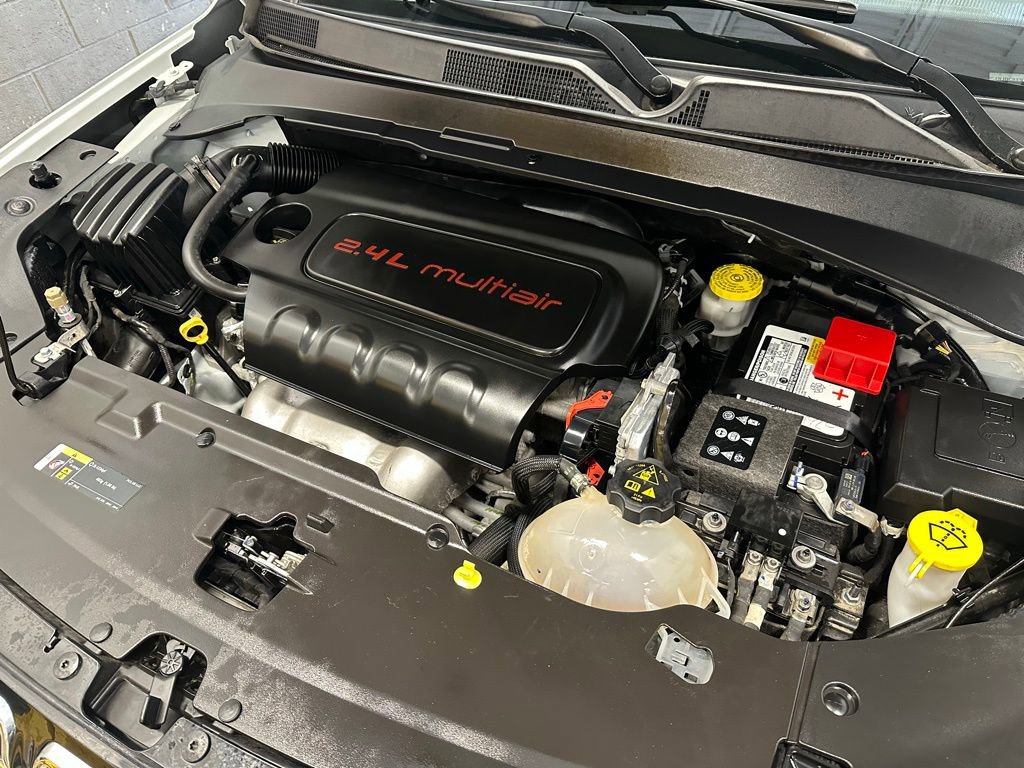 Used 2022 Jeep Compass Limited image 14