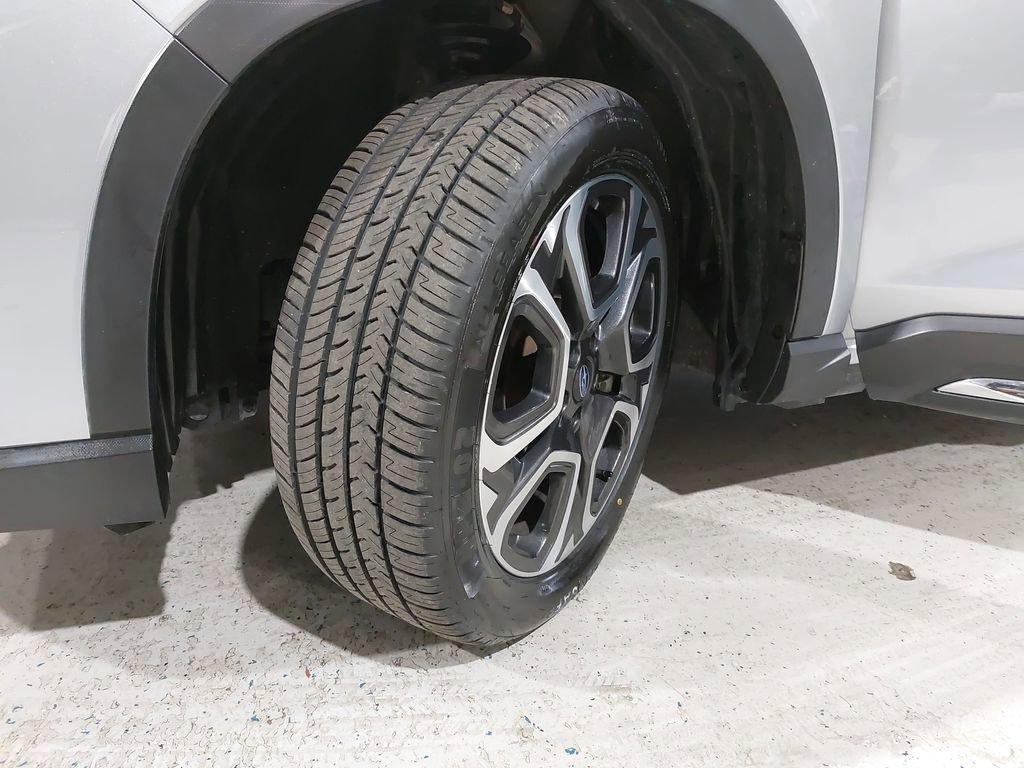 Used 2023 Subaru Ascent Touring AWD/4WD image 34