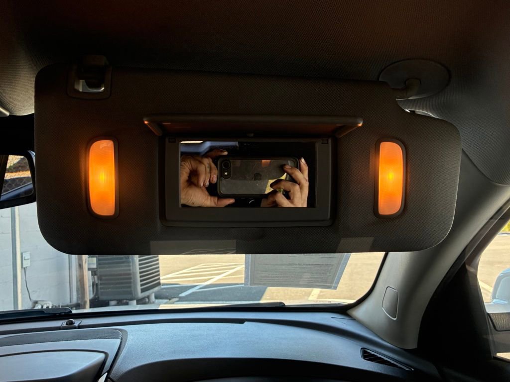 Used 2017 Chevrolet Equinox LT image 30