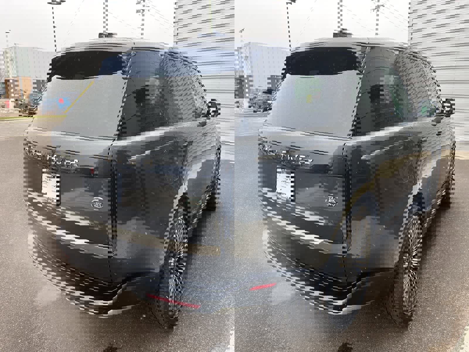 Certified 2023 Land Rover Range Rover SE image 3