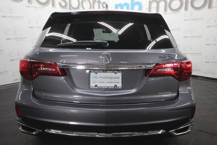 Used 2020 Acura MDX SH-AWD w/ Technology Package image 4