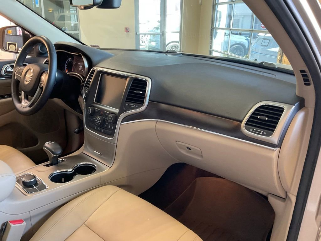 Used 2014 Jeep Grand Cherokee Limited image 18