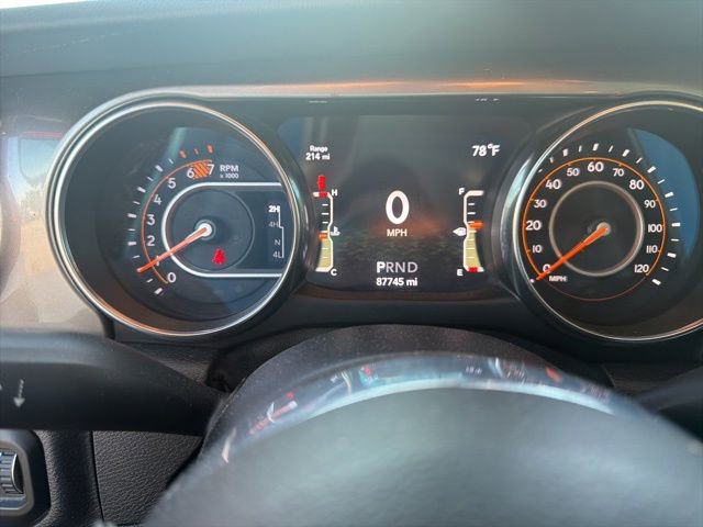 Used 2019 Jeep Wrangler Unlimited Sahara w/ Safety Group AWD/4WD image 24
