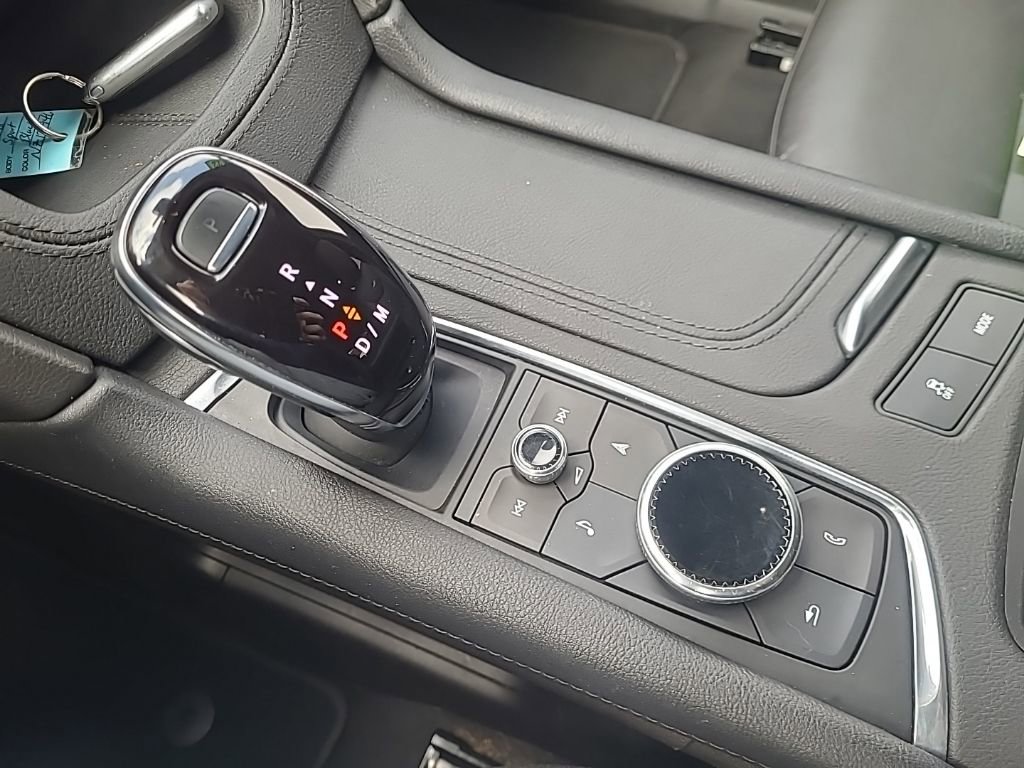 Used 2022 Cadillac XT6 Sport w/ Technology Package AWD/4WD image 22