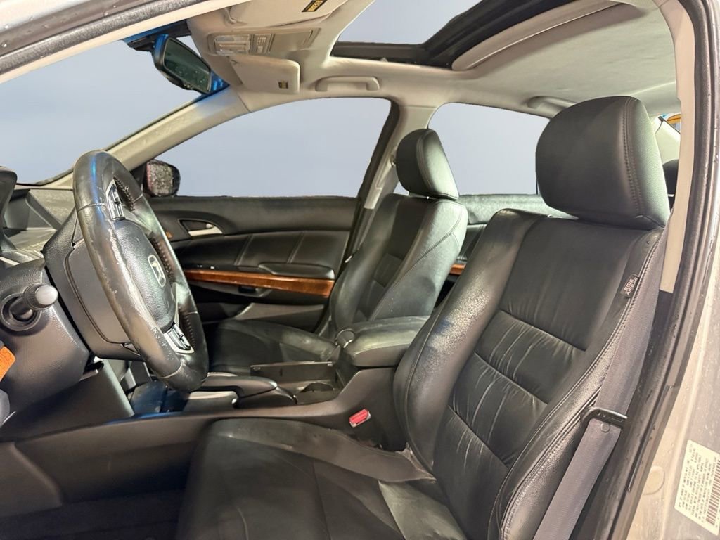 Used 2011 Honda Accord EX-L image 16