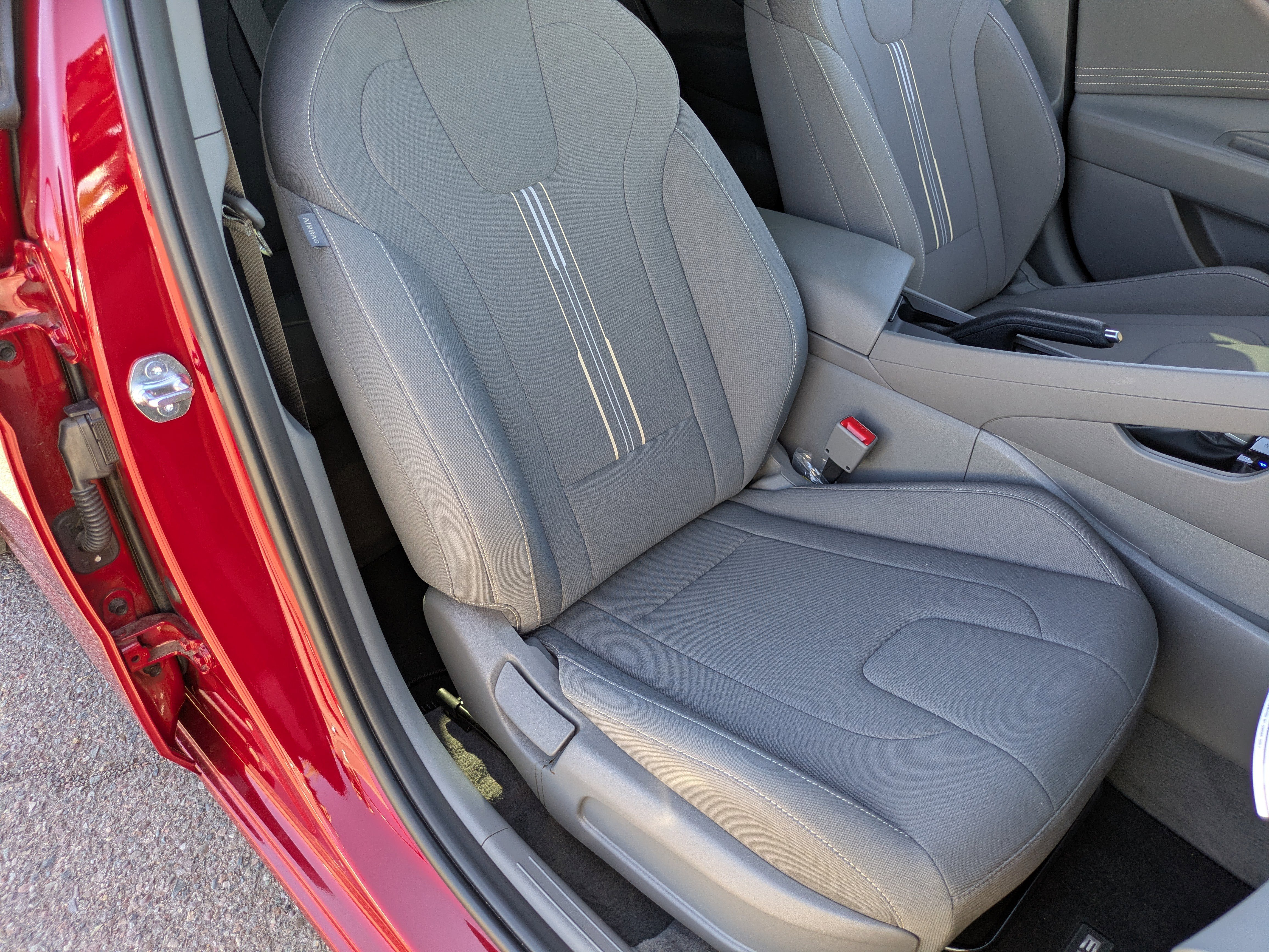 Certified 2025 Hyundai Elantra Sport image 10