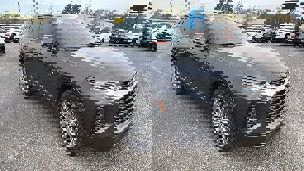 Certified 2022 Chevrolet Blazer Premier w/ Enhanced Convenience Package image 3