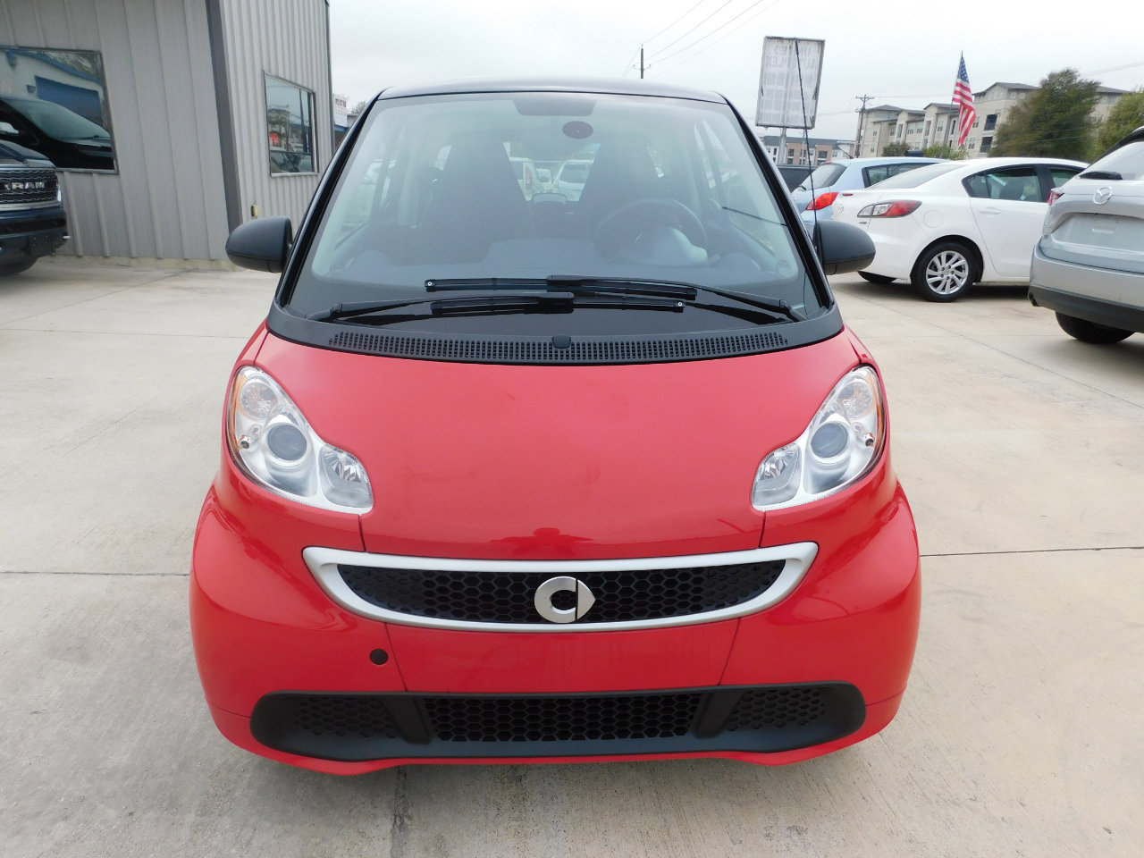Used 2014 smart fortwo pure image 2