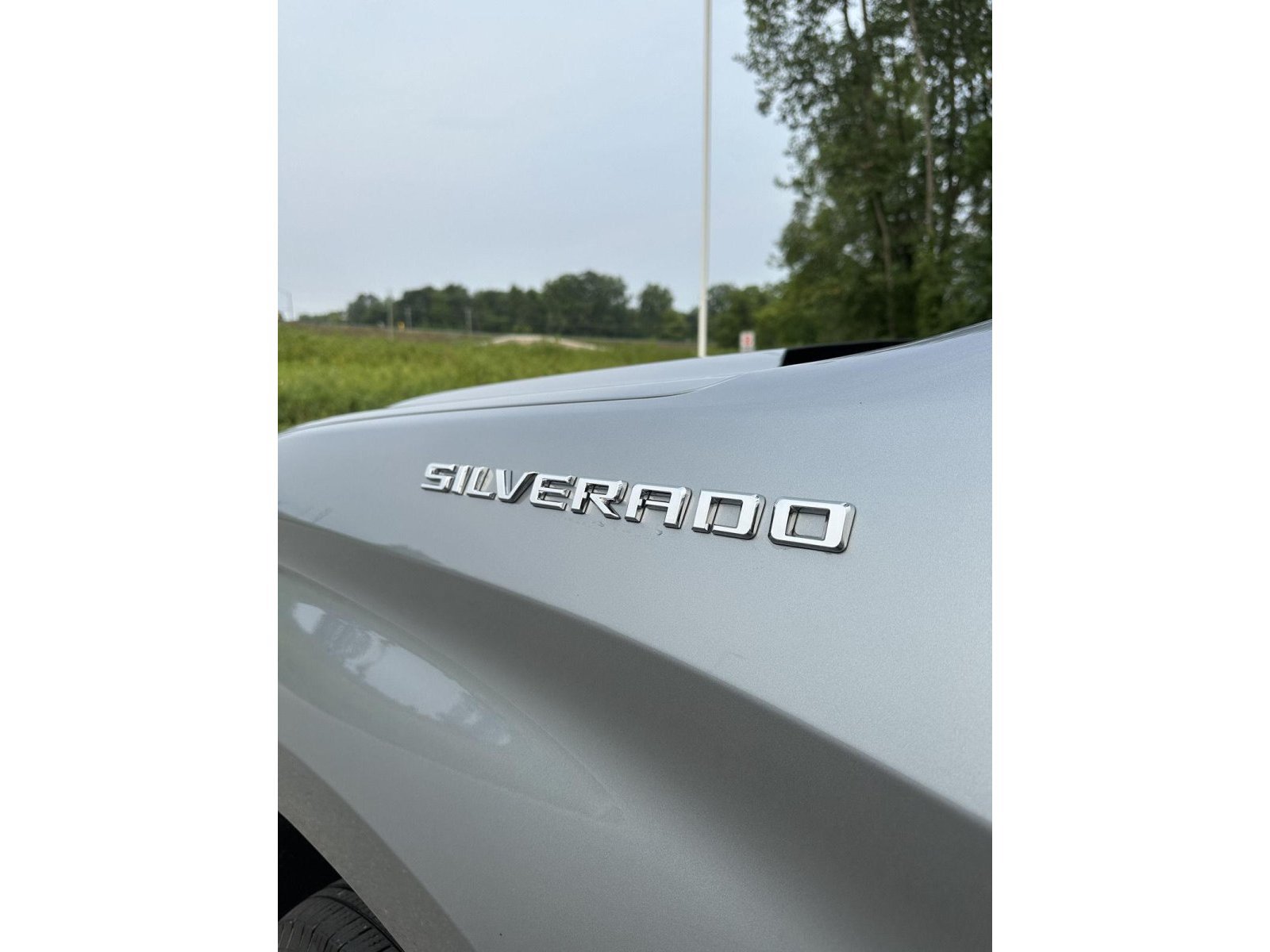 Used 2024 Chevrolet Silverado 1500 LT AWD/4WD image 9