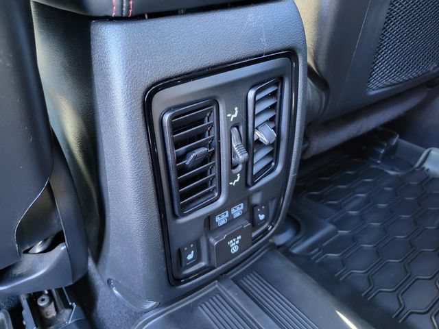 Used 2021 Dodge Durango R/T w/ Blacktop Package AWD/4WD image 27