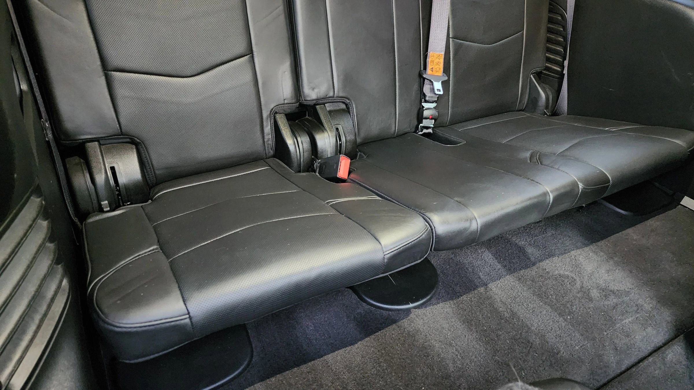 Used 2020 Cadillac Escalade Platinum image 24