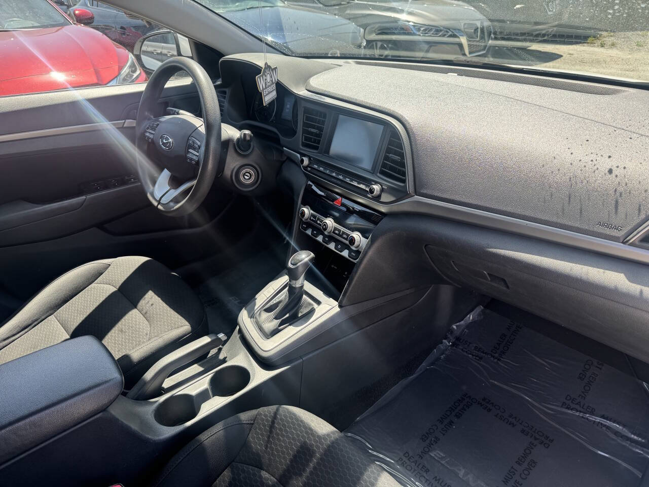 Used 2020 Hyundai Elantra SEL w/ Cargo Package (C1) FWD image 4