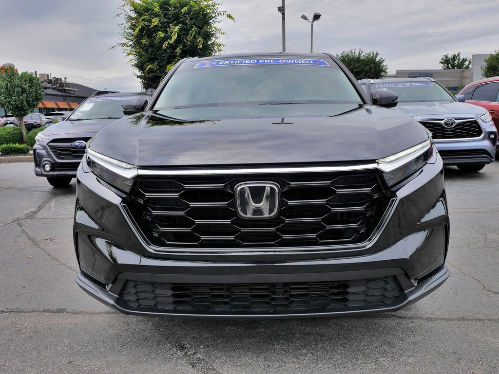 Used 2025 Honda CR-V EX image 3