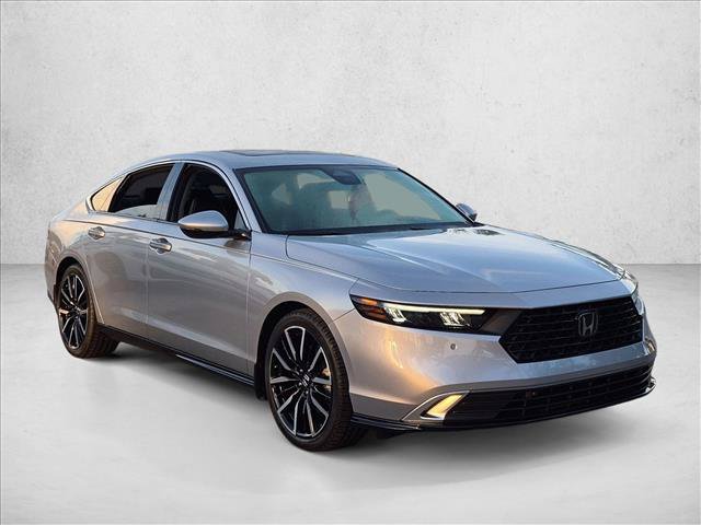 Used 2025 Honda Accord Touring image 3