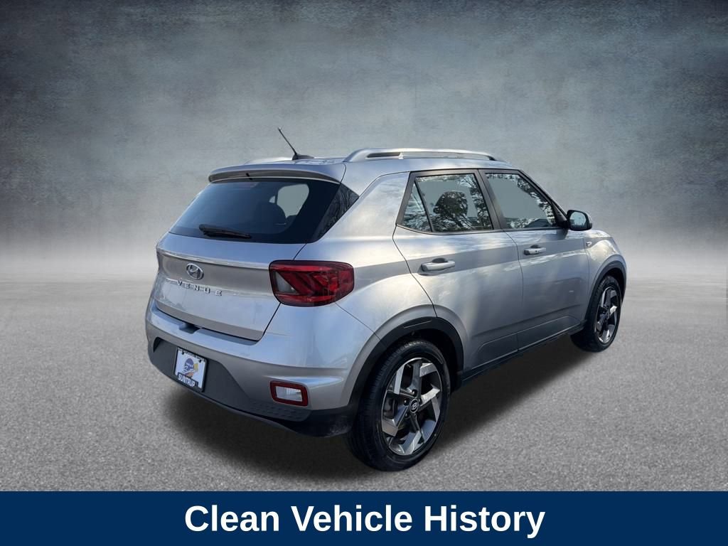 Used 2024 Hyundai Venue SEL image 6