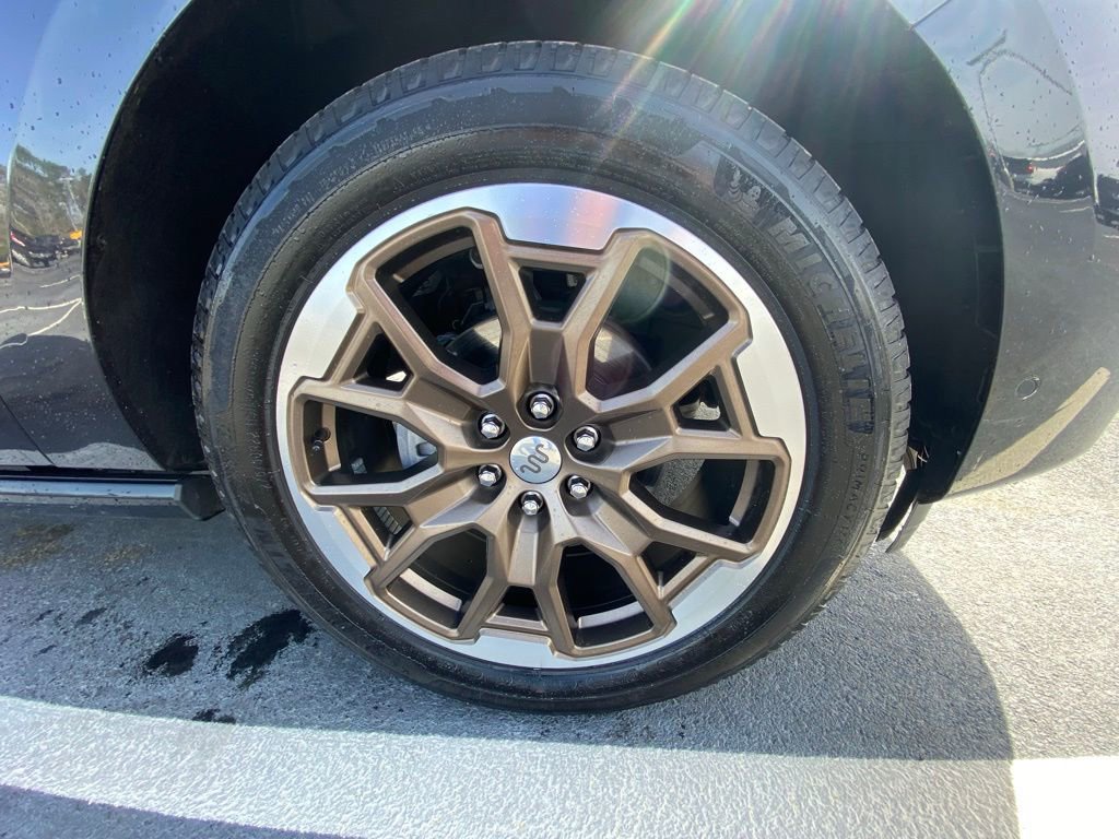 Certified 2025 Ford Expedition King Ranch image 30