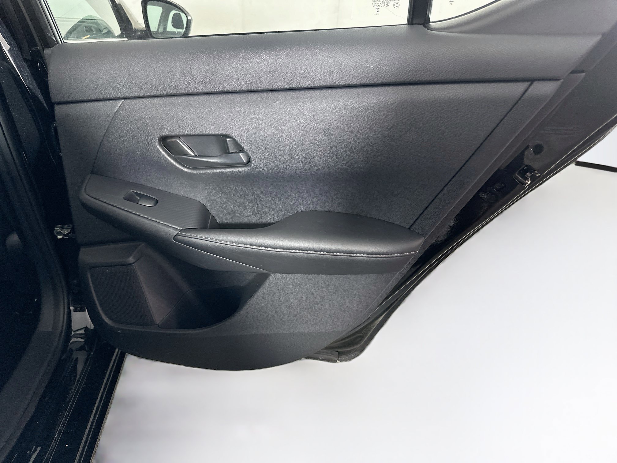 Used 2025 Nissan Sentra SV FWD image 27