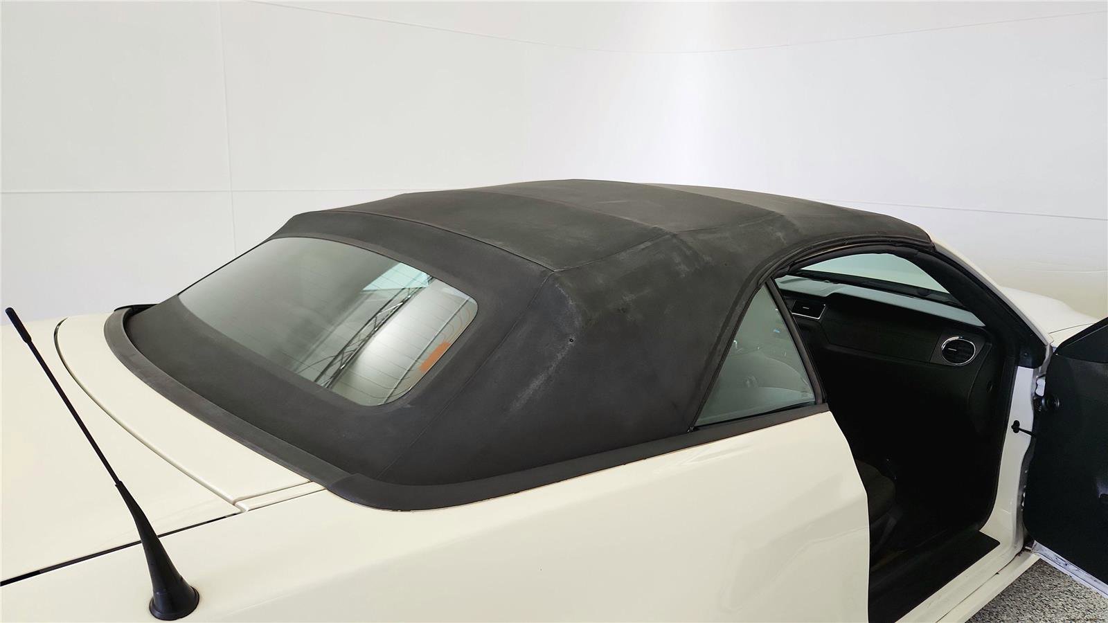 Used 2013 Ford Mustang Convertible image 32