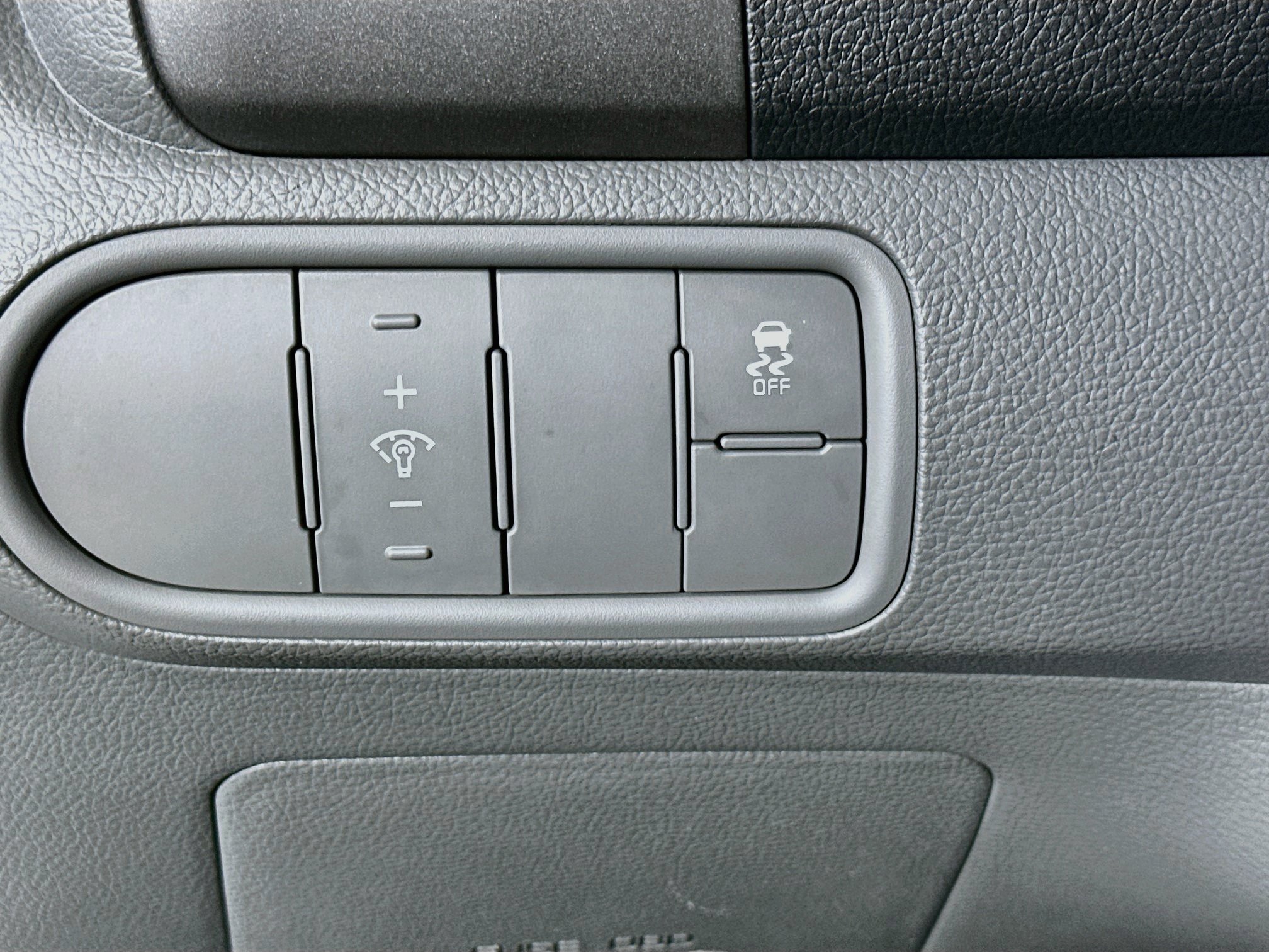 Used 2018 Kia Forte LX FWD image 16