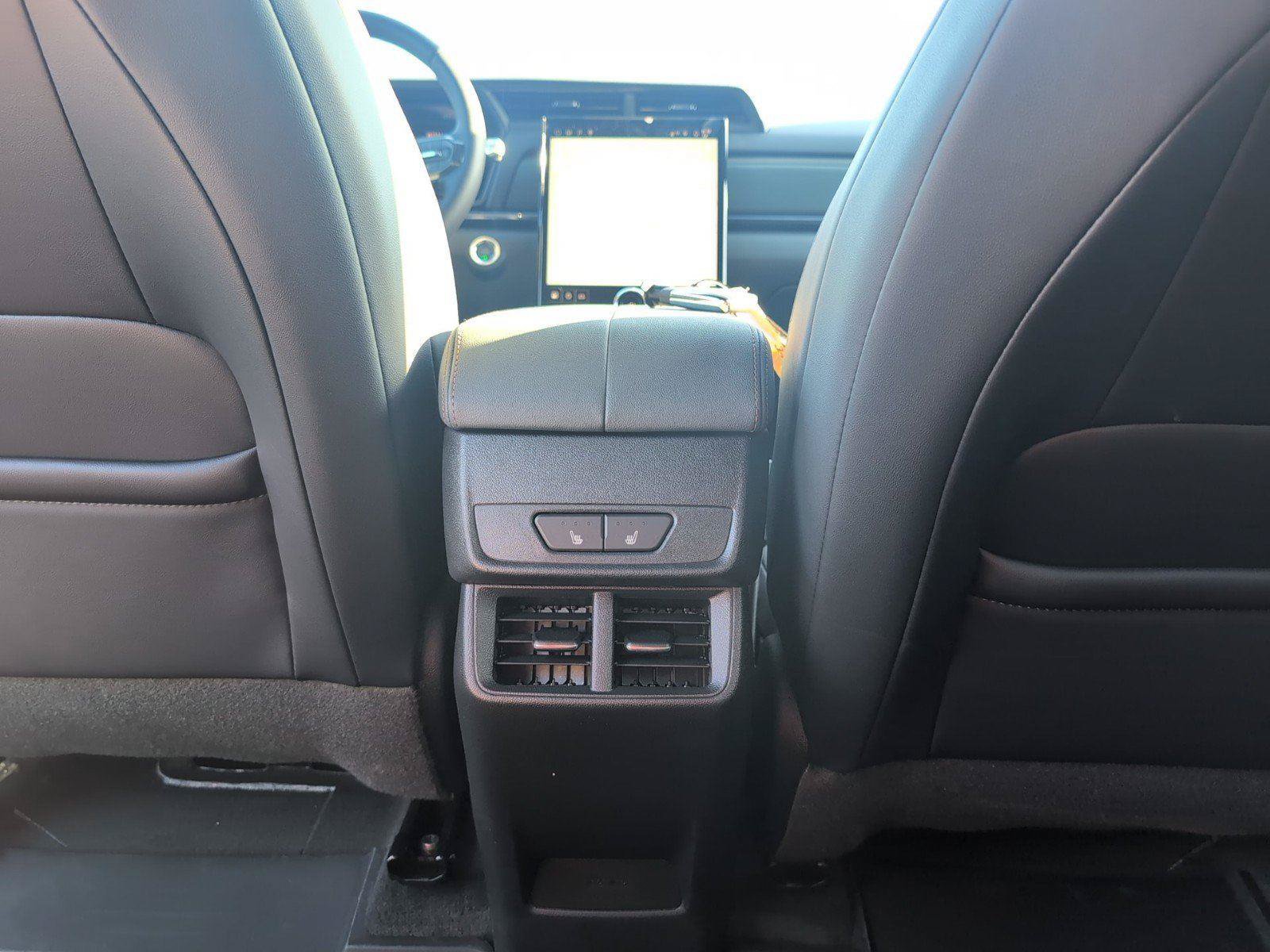 New 2026 GMC Terrain AT4 w/ Convenience Package III AWD/4WD image 34