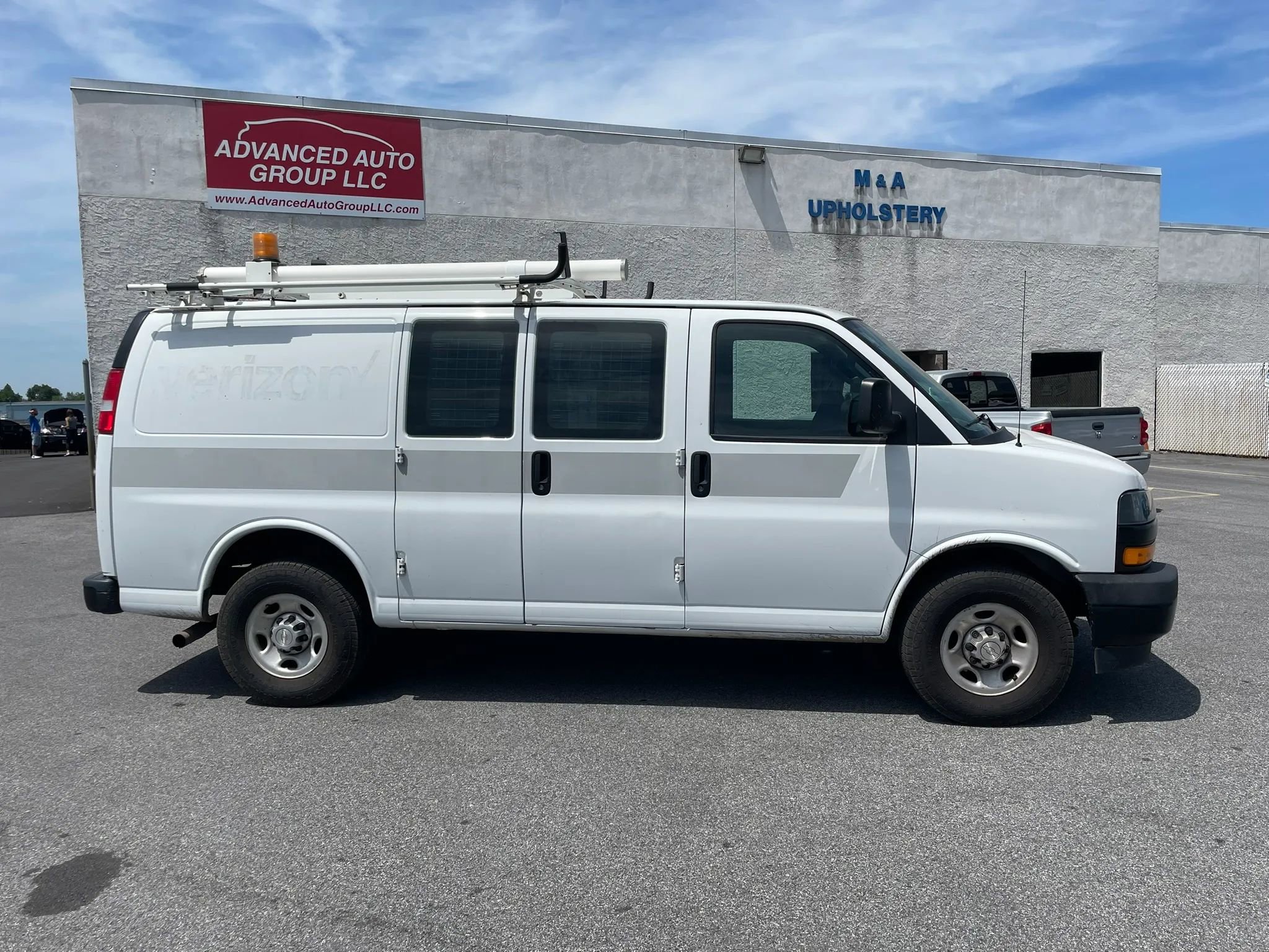 Used 2019 Chevrolet Express 2500 w/ Driver Convenience Package RWD image 11