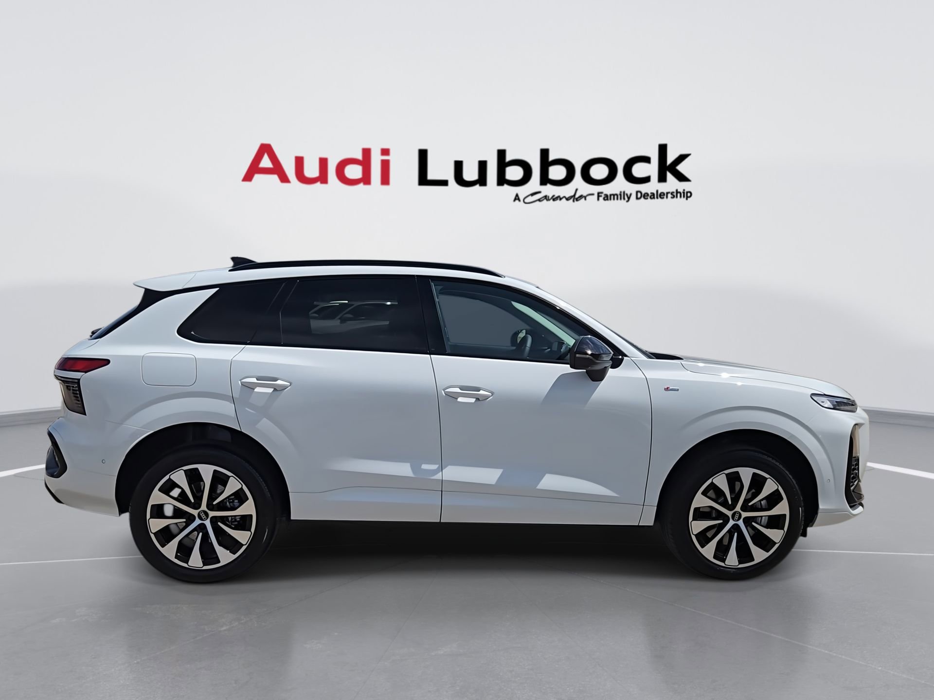 New 2026 Audi Q3 quattro 2.0T AWD/4WD image 9