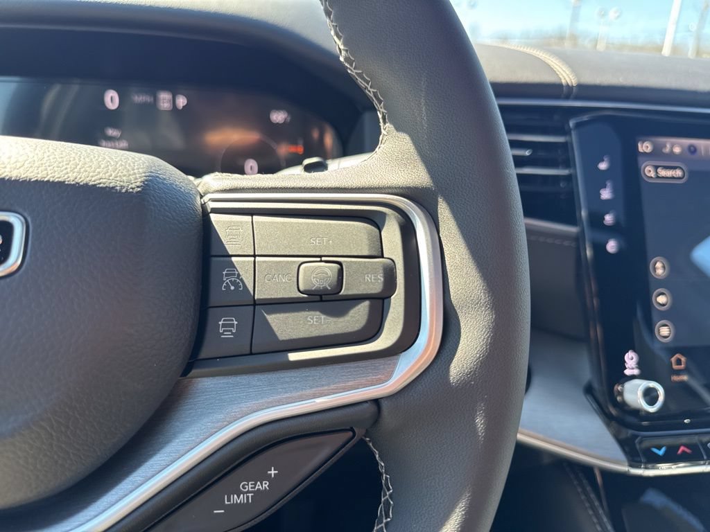 New 2026 Jeep Grand Wagoneer Limited AWD/4WD image 19